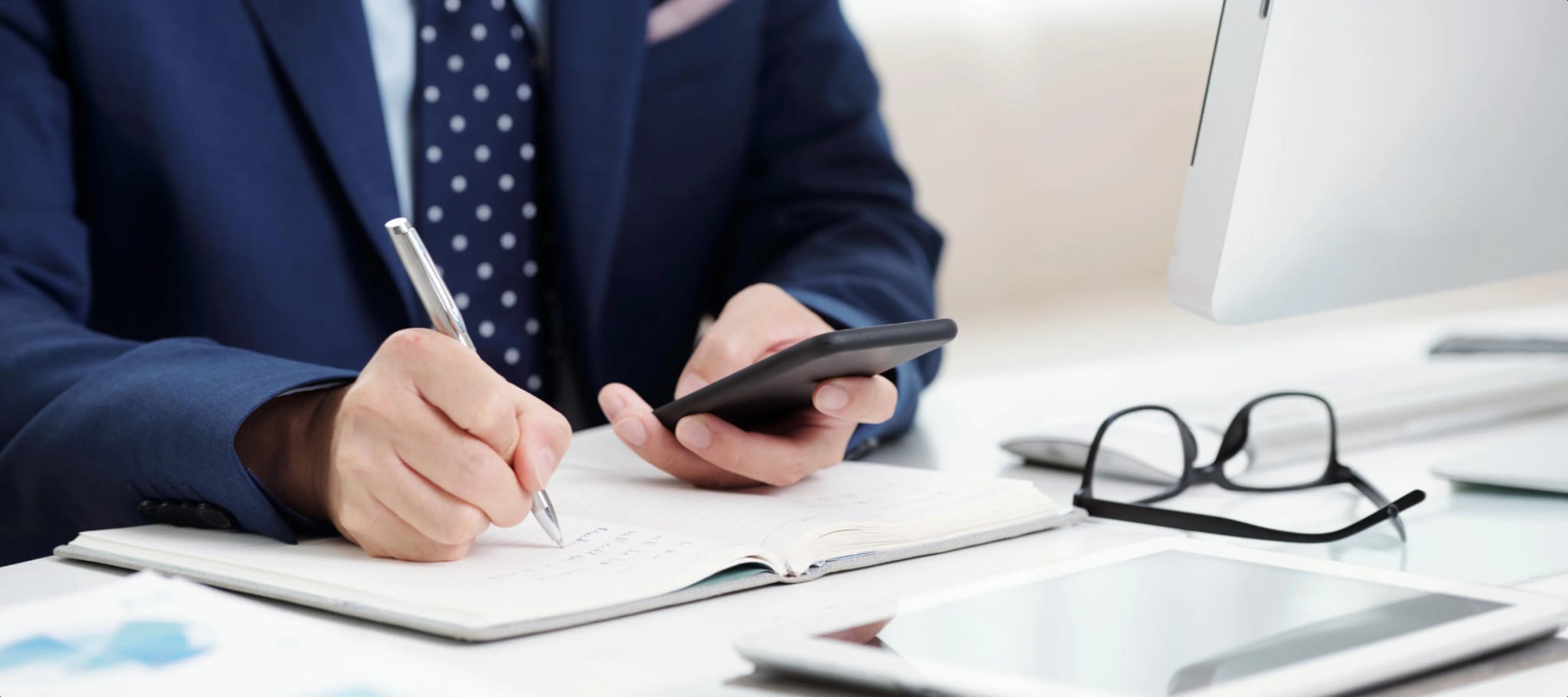 Automobile & Transportation reports banner - APO Research market intelligence platform