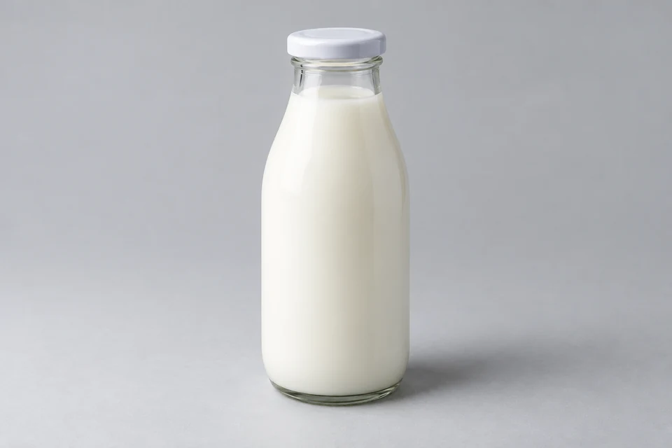 Representative product illustration: 100% Grass-fed Milk
